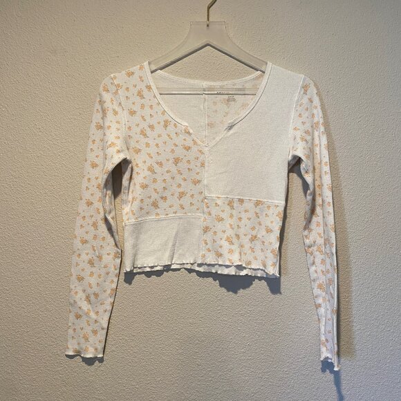 American Eagle Waffle Knit Floral Patchwork Crop Henley Top‎ S - Picture 1 of 4